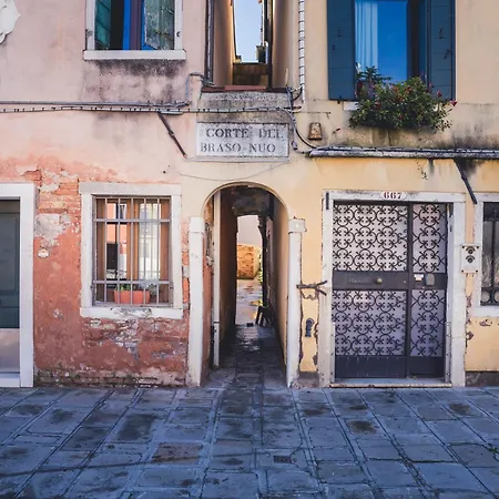Residenza Lucrezia *