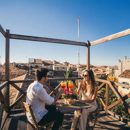 Residenza Lucrezia Inn *