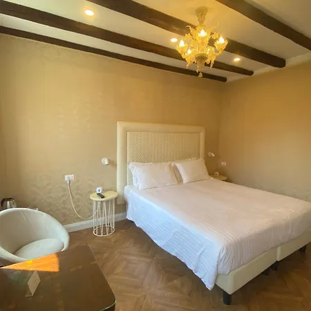 Residenza Lucrezia * Venecia