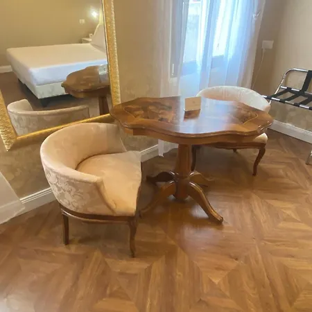 Residenza Lucrezia *