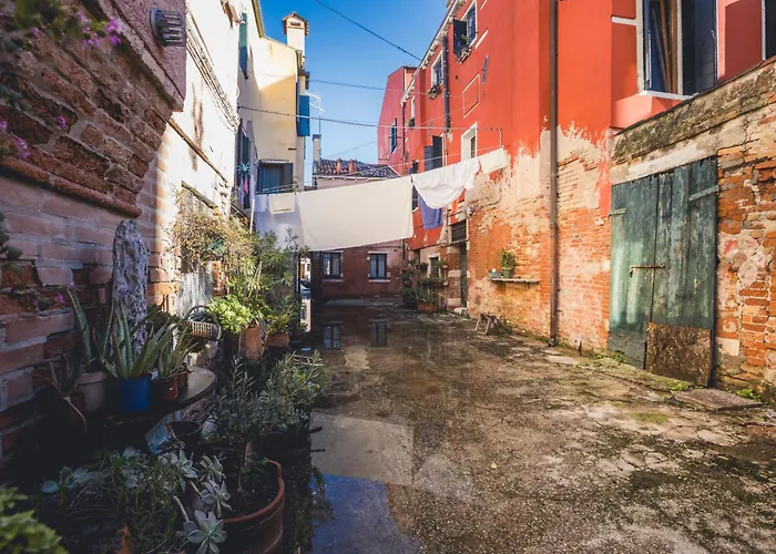 Residenza Lucrezia بيت ريفي البندقية